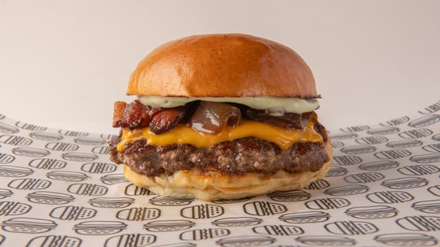 Smash Burger with Cheese & Bacon